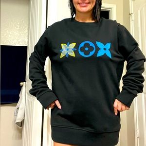 Black LV Sweatshirt yellow/blue/white flower print logo